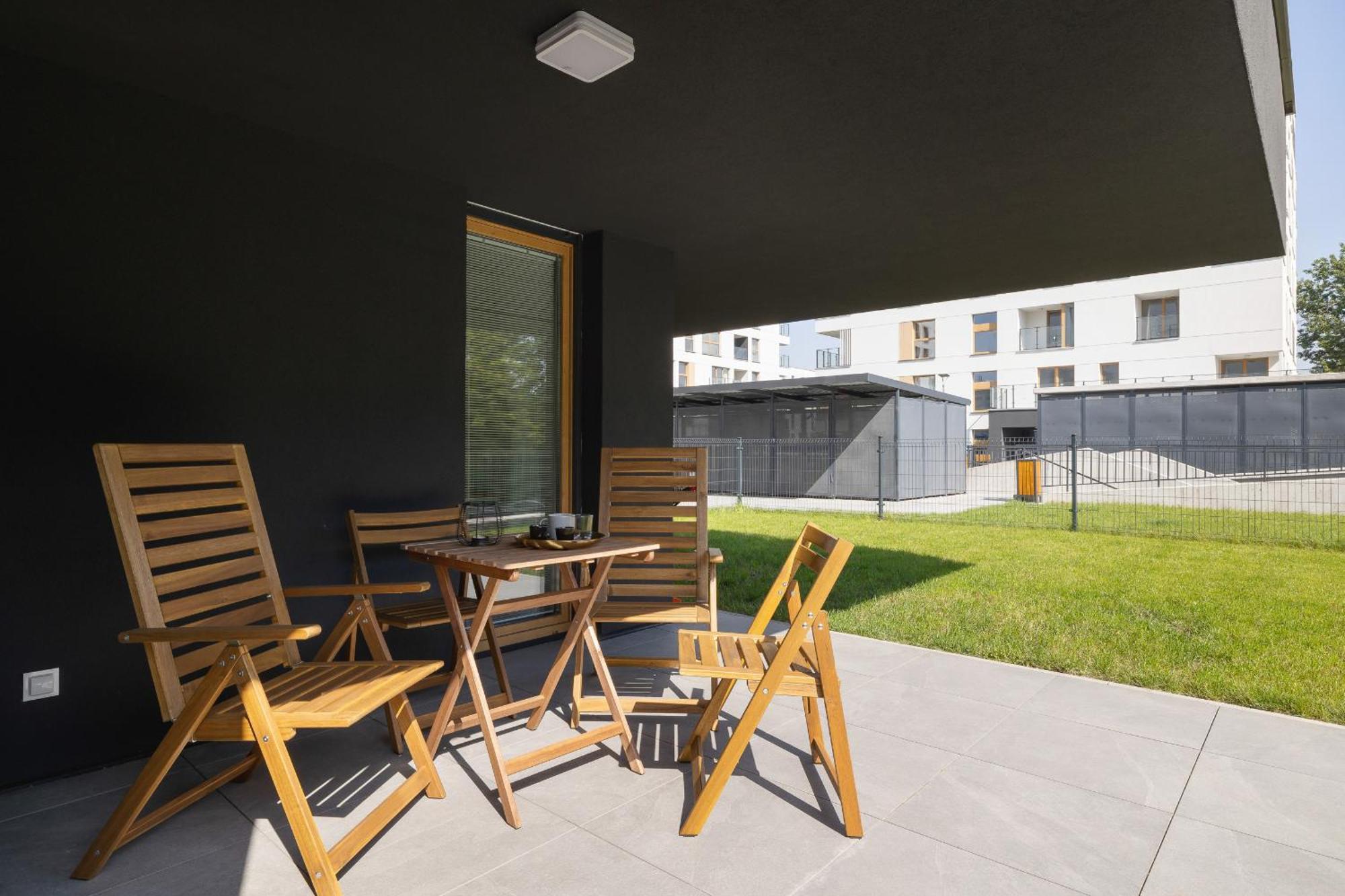 Luxury Two Bedroom Apartment With Terrace And Parking By Renters Prestige Katowice Exterior photo
